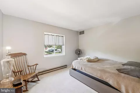 420 E Cornell Dr #8, Sterling, VA 20164 photo 7