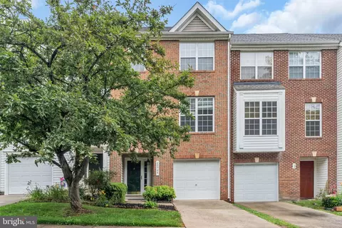 20524 Blue Heron Ter, Sterling, VA 20165