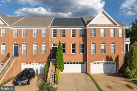 43877 Sandburg Sq, Ashburn, VA 20147