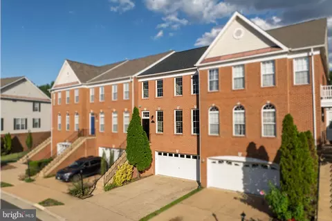 43877 Sandburg Sq, Ashburn, VA 20147