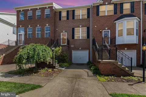 43120 Forest Edge Sq, Broadlands, VA 20148