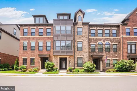 22287 Cornerstone Crossing Ter, Ashburn, VA 20148