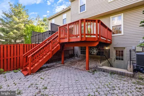 Exterior - 21055 Cornerpost Sq, Ashburn, VA 20147 photo 10 of 14