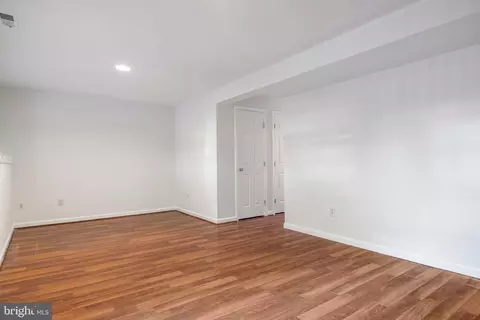 Living - 21055 Cornerpost Sq, Ashburn, VA 20147 photo 7 of 8