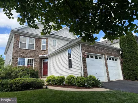 42026 Zircon Dr, Aldie, VA 20105