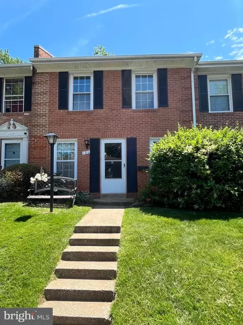 120 N Baylor Dr, Sterling, VA 20164