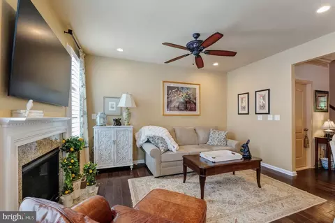 23412 Berkeley Meadows Dr, Ashburn, VA 20148 photo 22