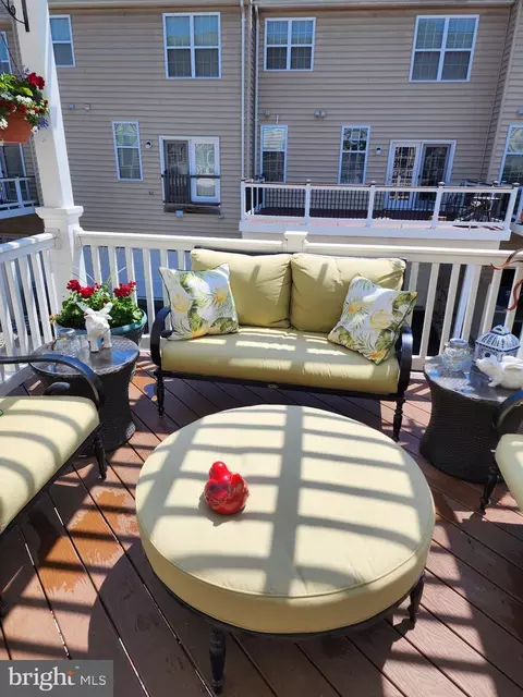 23412 Berkeley Meadows Dr, Ashburn, VA 20148 photo 28
