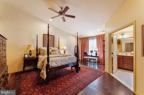 23412 Berkeley Meadows Dr, Ashburn, VA 20148 photo 34