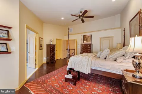 23412 Berkeley Meadows Dr, Ashburn, VA 20148 photo 35