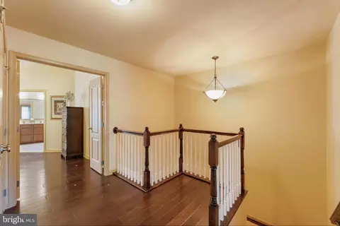 23412 Berkeley Meadows Dr, Ashburn, VA 20148 photo 33