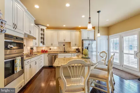 23412 Berkeley Meadows Dr, Ashburn, VA 20148 photo 23