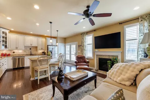 23412 Berkeley Meadows Dr, Ashburn, VA 20148 photo 21