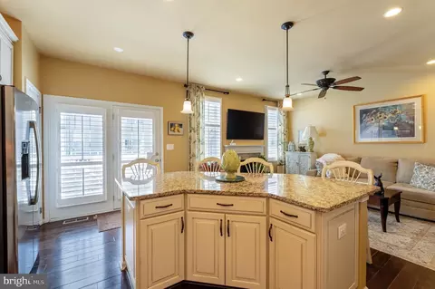 23412 Berkeley Meadows Dr, Ashburn, VA 20148 photo 24