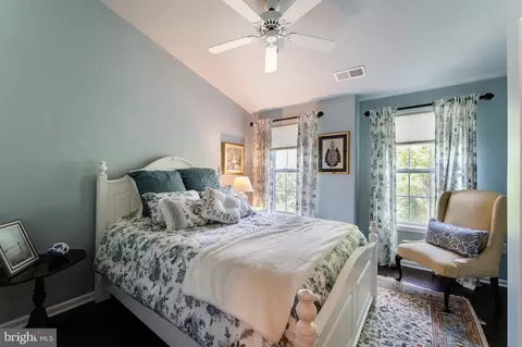 23412 Berkeley Meadows Dr, Ashburn, VA 20148 photo 39