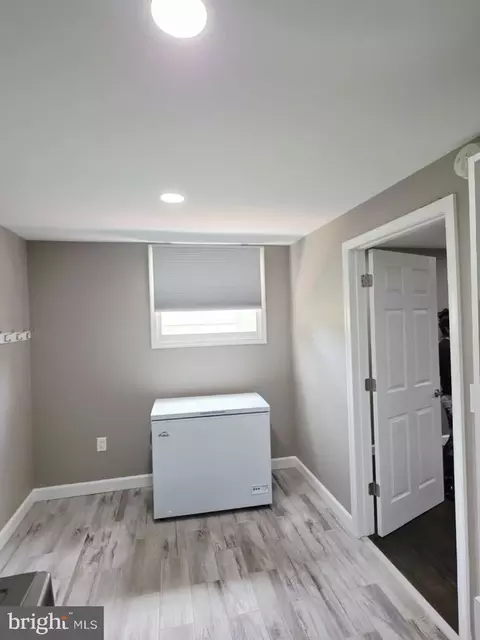 Entry Way - 402 W Maple Ave, Sterling, VA 20164 photo 1 of 6