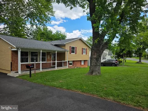 Other - 402 W Maple Ave, Sterling, VA 20164 photo 2 of 23