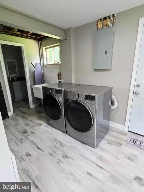 Other - 402 W Maple Ave, Sterling, VA 20164 photo 5 of 23