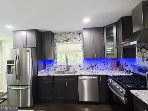 Kitchen - 402 W Maple Ave, Sterling, VA 20164 photo 2 of 4