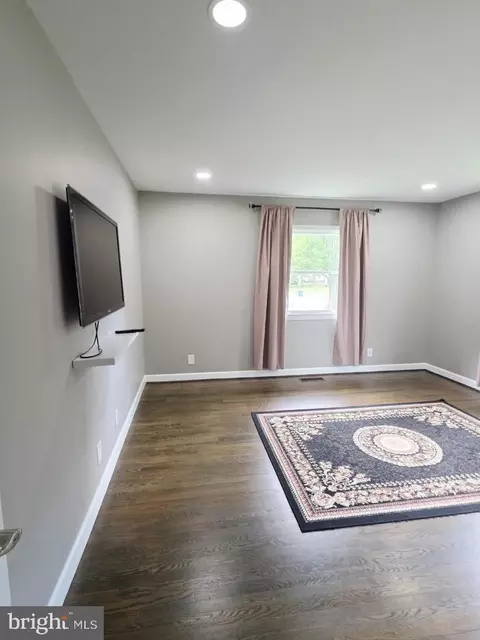 Other - 402 W Maple Ave, Sterling, VA 20164 photo 12 of 23