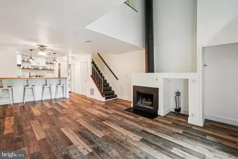 1059 Warwick Ct, Sterling, VA 20164 photo 7