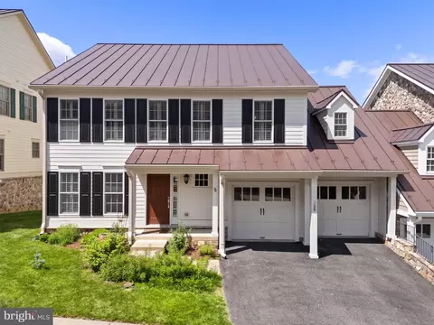 128 N Jay St, Middleburg, VA 20117