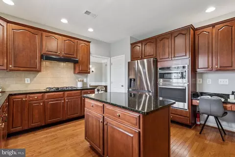 Kitchen - 43229 Augustine Pl, Ashburn, VA 20147 photo 1 of 9