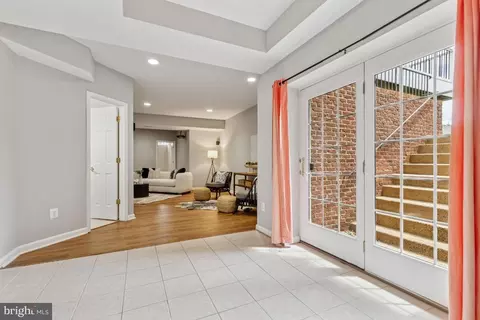 Entry Way - 43229 Augustine Pl, Ashburn, VA 20147 photo 2 of 2