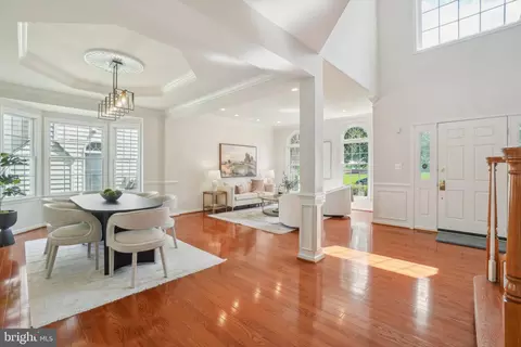 Entry Way - 25487 Dabner Dr, Chantilly, VA 20152 photo 2 of 4