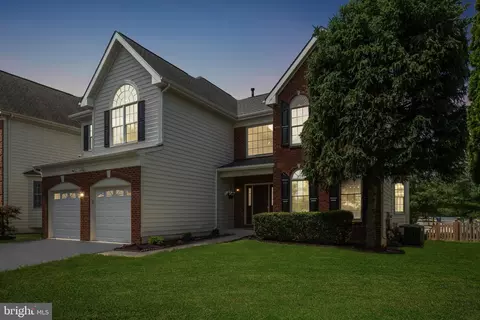 Exterior - 25487 Dabner Dr, Chantilly, VA 20152 photo 7 of 9