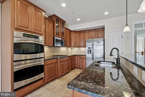 21627 Romans Dr, Ashburn, VA 20147 photo 2