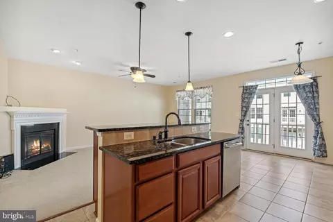 21627 Romans Dr, Ashburn, VA 20147 photo 3