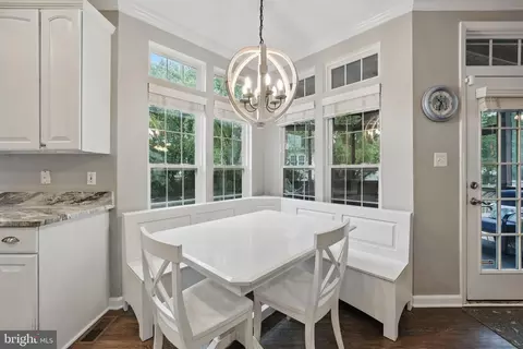 Dining - 25892 Pinebluff, Chantilly, VA 20152 photo 3 of 3