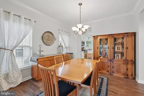 Dining - 25892 Pinebluff, Chantilly, VA 20152 photo 2 of 3