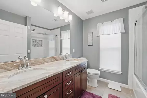 Bath - 25892 Pinebluff, Chantilly, VA 20152 photo 3 of 5