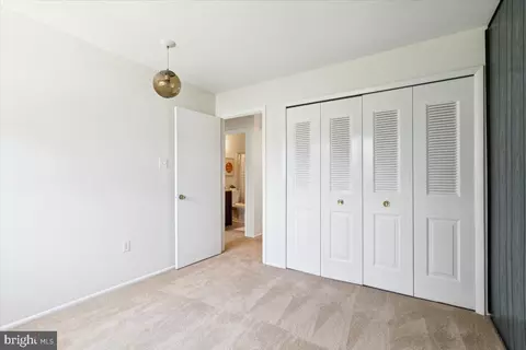 Bedroom - 167 S Fox Rd, Sterling, VA 20164 photo 4 of 7