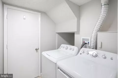 Other - 261 E Juniper Ave, Sterling, VA 20164 photo 3 of 10