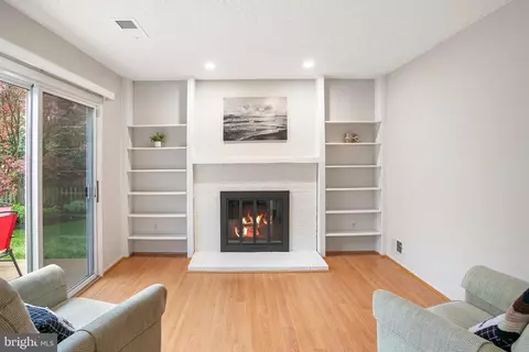 Living - 261 E Juniper Ave, Sterling, VA 20164 photo 2 of 3