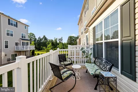 25211 Briargate Ter, Chantilly, VA 20152 photo 19