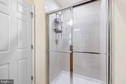 25211 Briargate Ter, Chantilly, VA 20152 photo 39