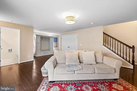 25211 Briargate Ter, Chantilly, VA 20152 photo 36