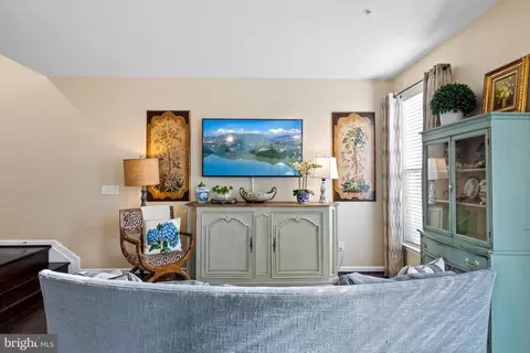 25211 Briargate Ter, Chantilly, VA 20152 photo 17