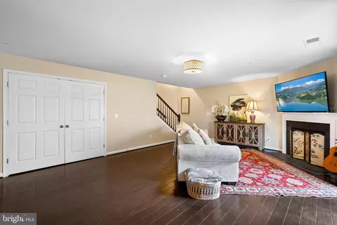 25211 Briargate Ter, Chantilly, VA 20152 photo 37