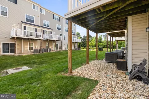 25211 Briargate Ter, Chantilly, VA 20152 photo 43