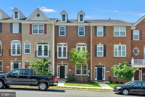 42757 Hay Rd, Ashburn, VA 20147