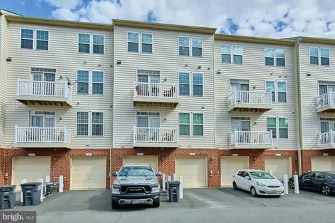 Exterior - 21623 Romans Dr, Ashburn, VA 20147 photo 4 of 7