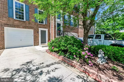 45741 Smoketree Ter, Sterling, VA 20166