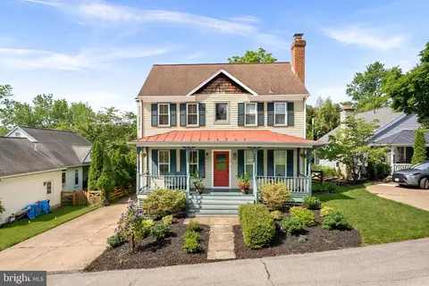 330 Loudoun St SW, Leesburg, VA 20175