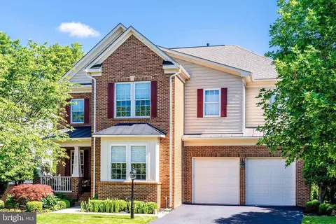 43600 Habitat Cir, Leesburg, VA 20176