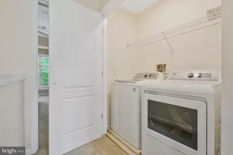 20931 Trinity Sq, Sterling, VA 20165 photo 32
